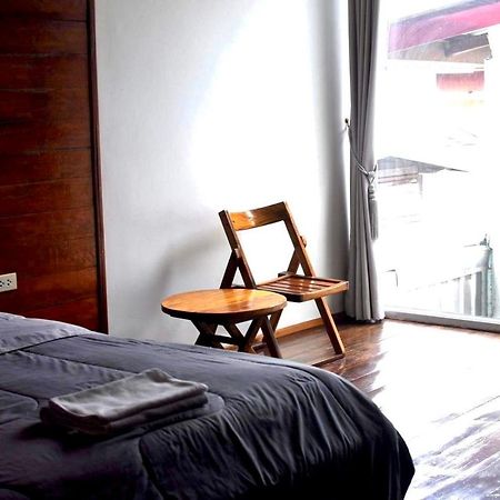 Une Jai Place เรือนอุ่นใจ Phimai Exterior photo